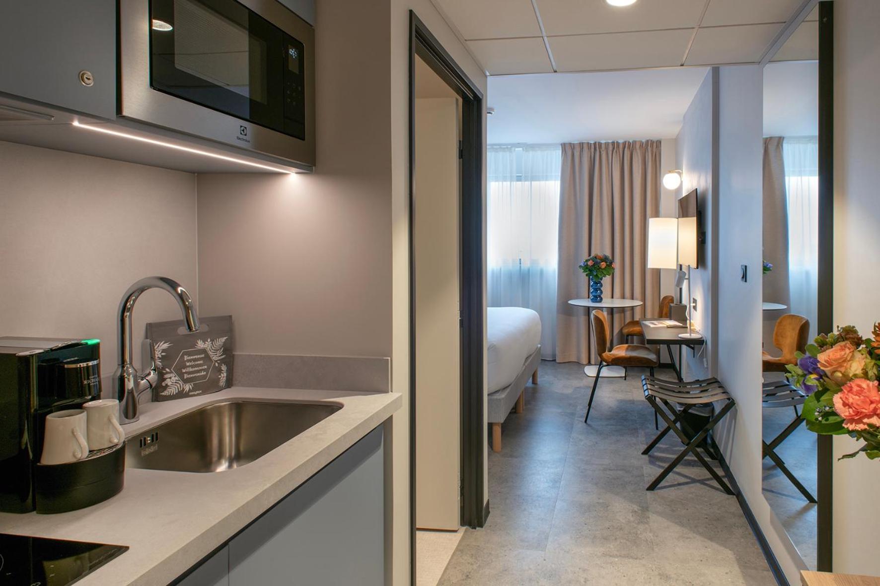 Sevenline Purpan Toulouse Exterior photo